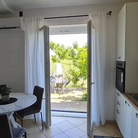 Nyaraló House Aragona