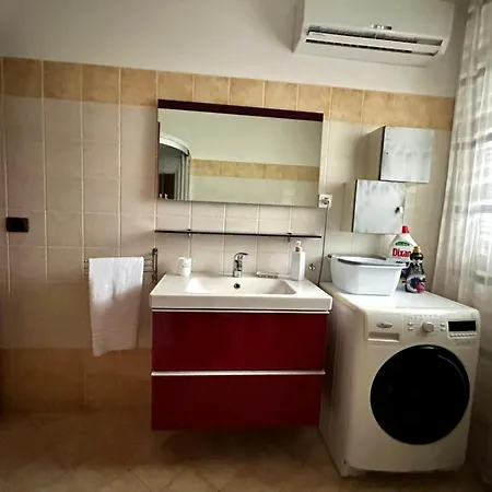 House Aragona Nyaraló