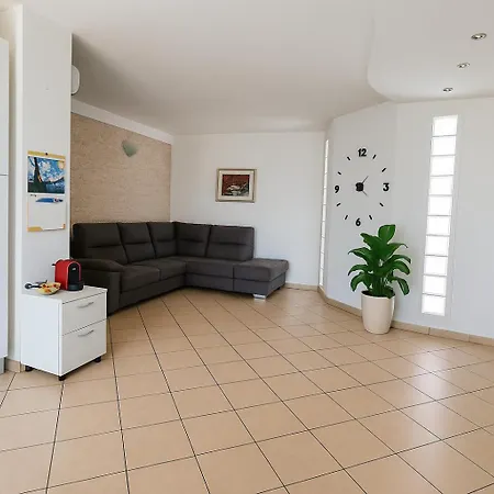 Dom wakacyjny House Aragona