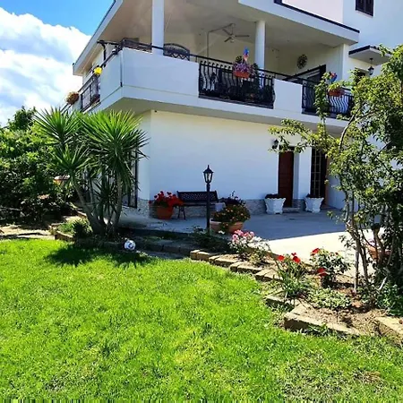 House Aragona Cupello